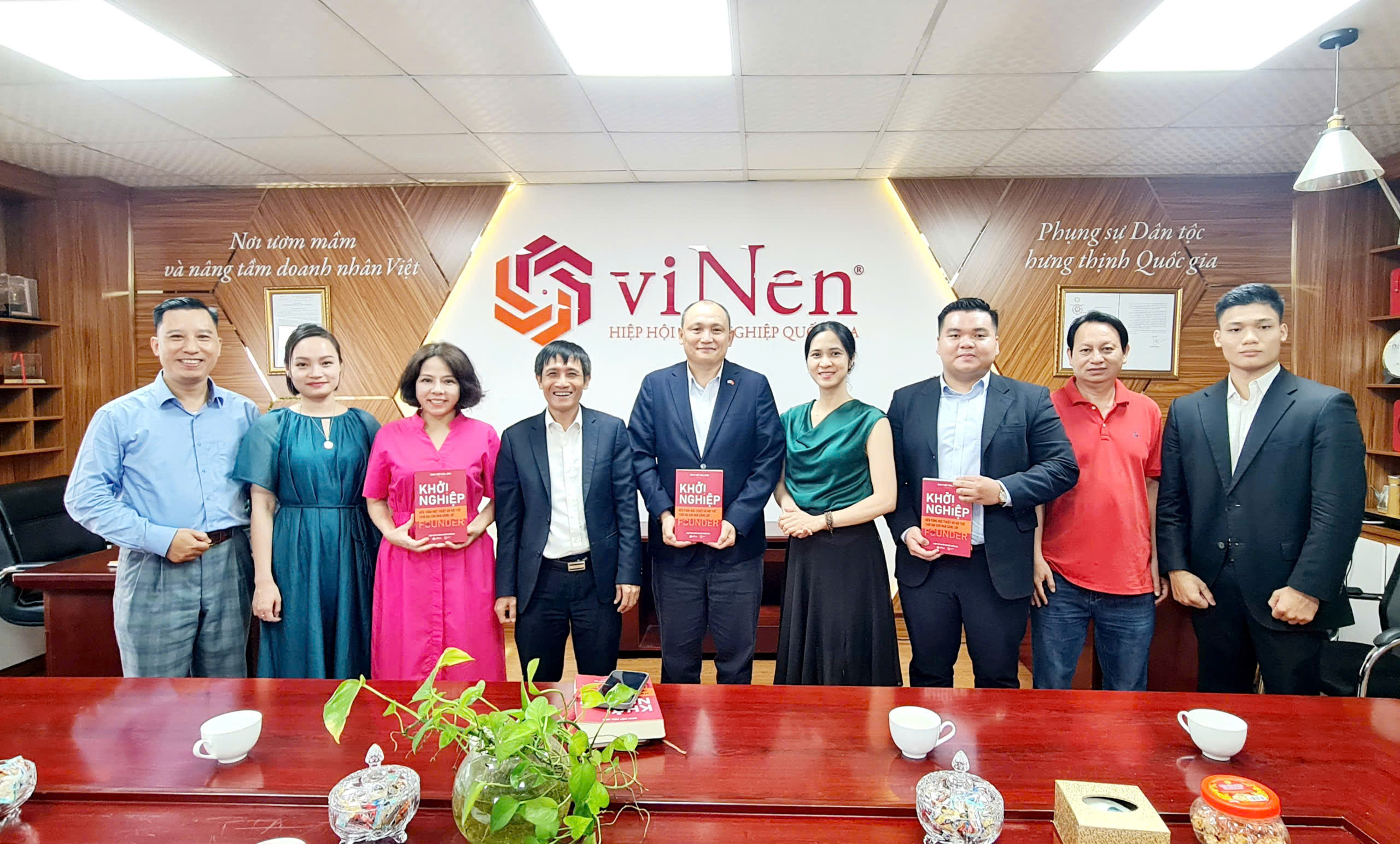 Đại sứ Kanat Tumysh – Đại sứ Đặc mệnh Toàn quyền Cộng hòa Kazakhstan tại Việt Nam thăm và làm việc với Hiệp hội Khởi nghiệp Quốc gia