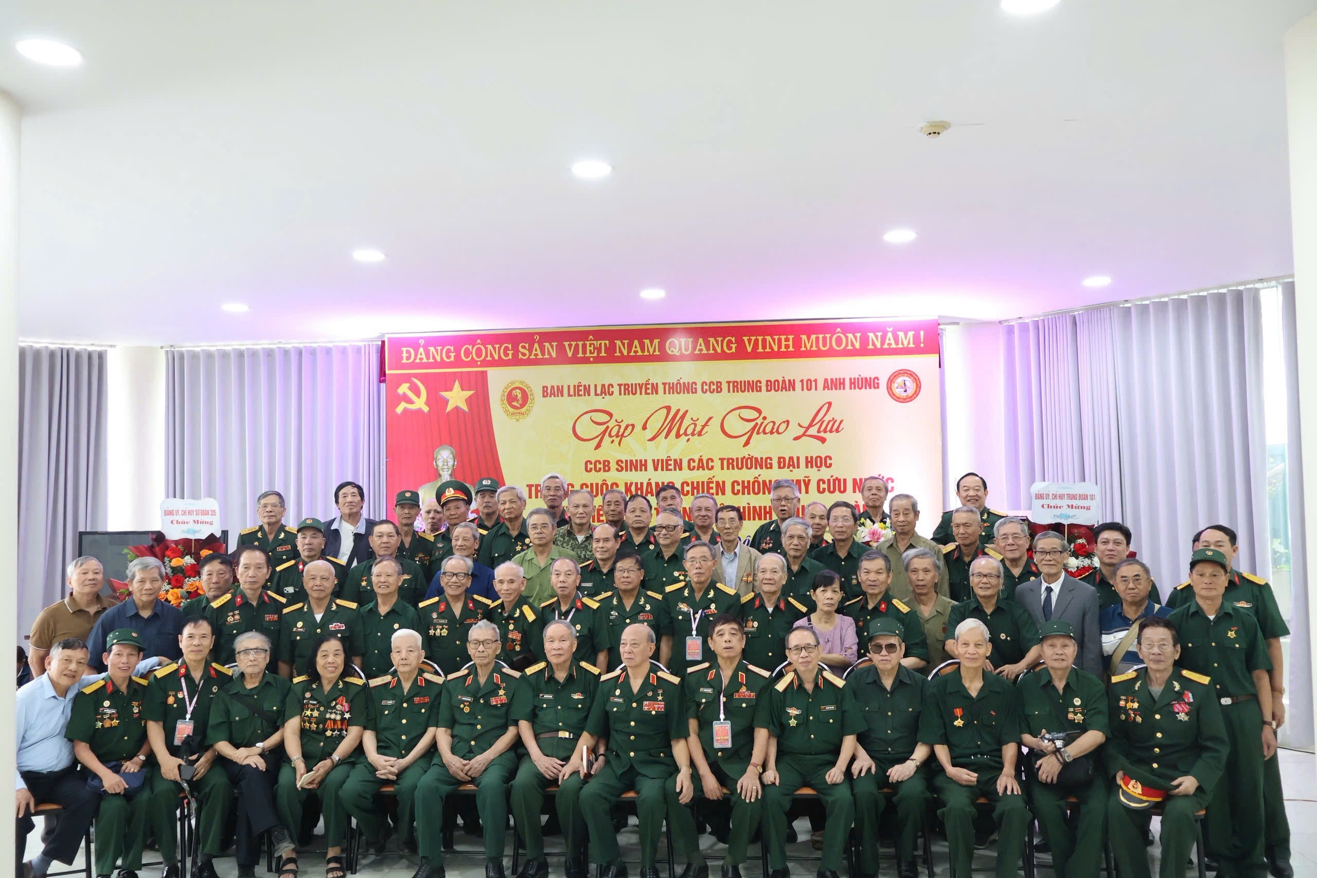 Trung đoàn 101: Tiếp lửa truyền thống từ thế hệ lính sinh viên "xếp bút nghiên"