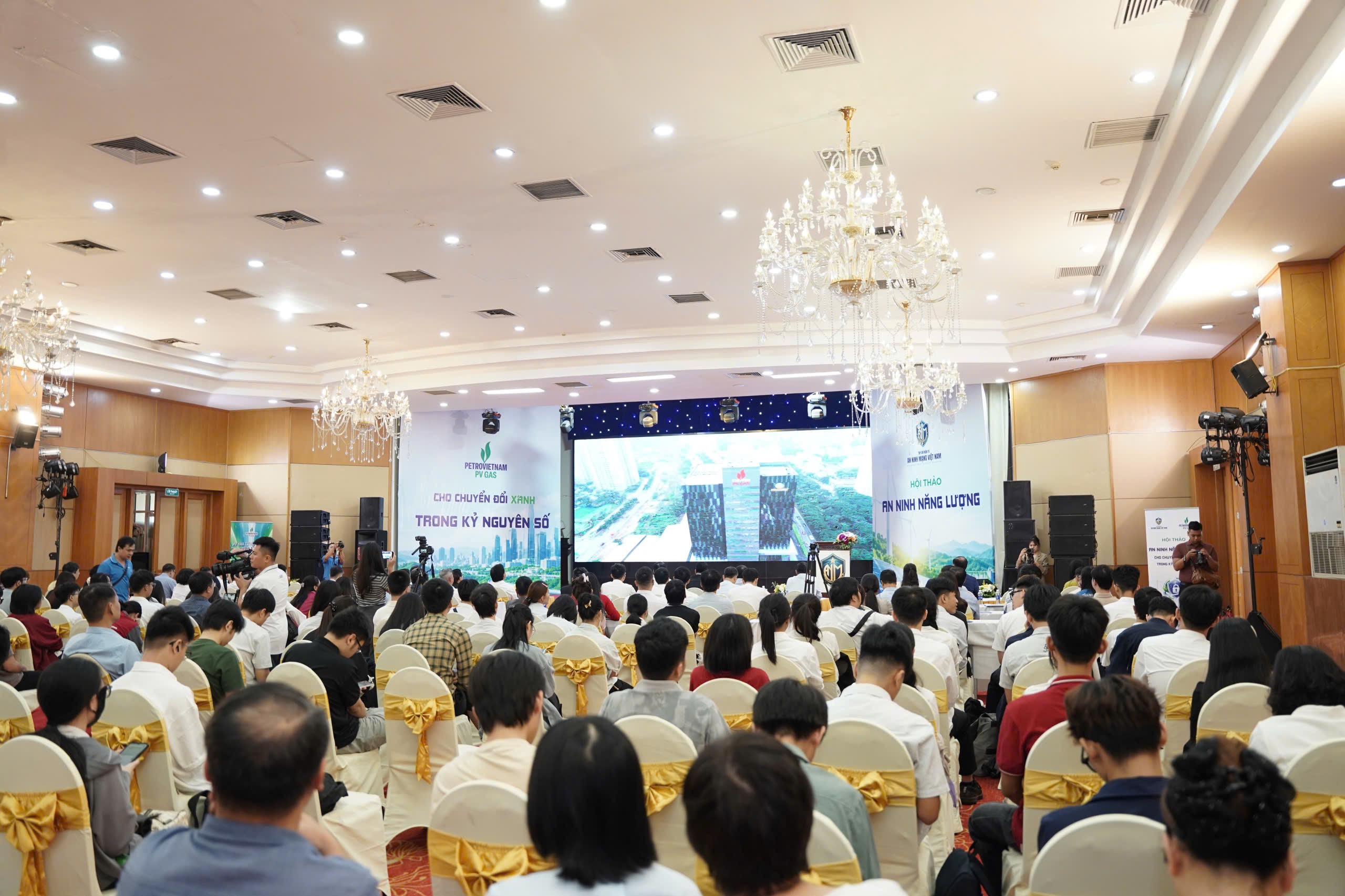Gắn an ninh mạng với chuyển đổi xanh bền vững