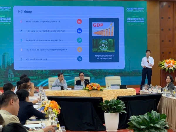 ​Năng lượng sạch: Cần cơ chế đột phá để mở đường cho kỷ nguyên tăng trưởng mới